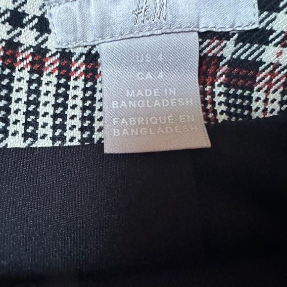 H&M Pencil Mini Skirt Women Sz 4 Black and White Zipper Back, Lined - Picture 3 of 5